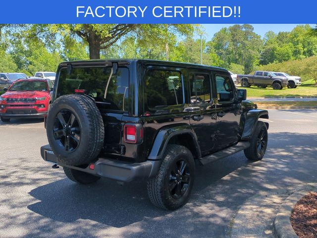 Used 2022 Black Jeep Unlimited Sahara Altitude image 5