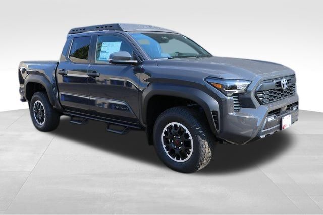 2024 Toyota Tacoma TRD Off-Road 16