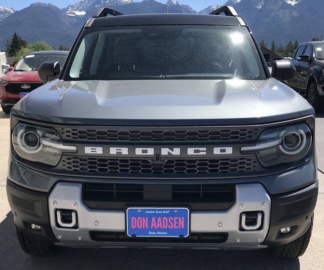 New 2025 Gray Ford Badlands image 2