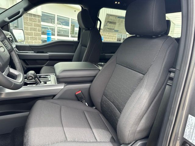 New 2026 Gray Ford XLT image 16