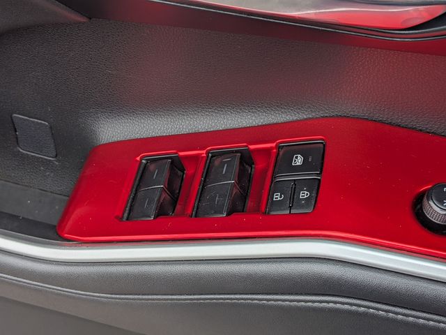 2022 Toyota Highlander - Image 16