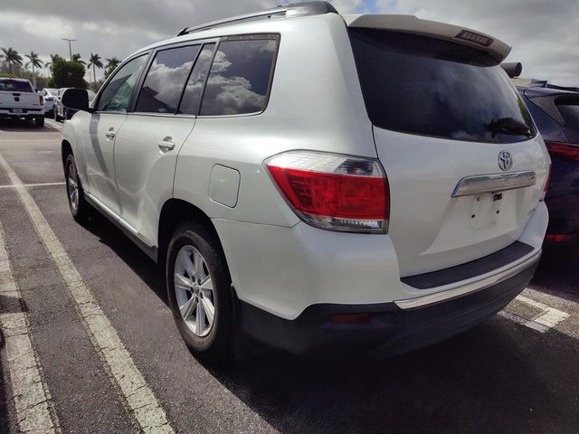 2013 Toyota Highlander Base Plus V6 4