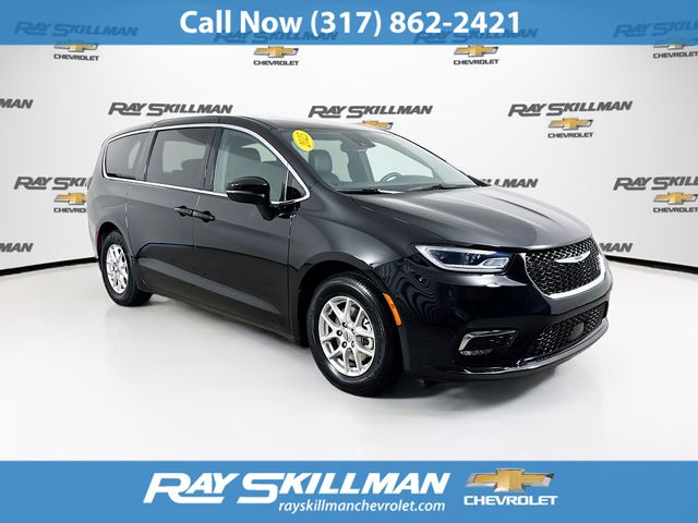 Diamond Black 2025 Chrysler Pacifica Select FWD Minivan Front-Wheel Drive 9-Speed Automatic