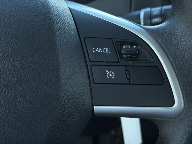 Used 2024  Mitsubishi ES image 26