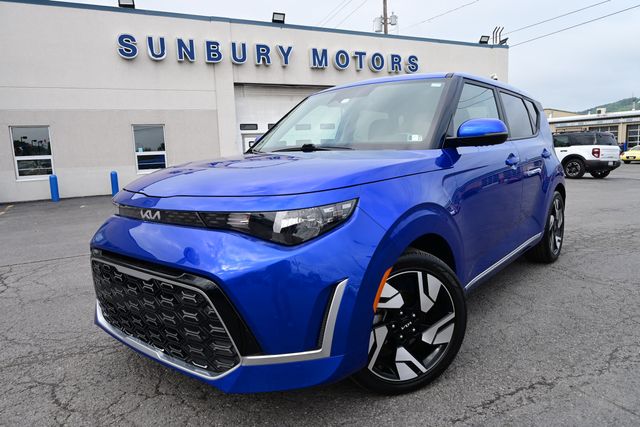 Neptune Blue 2023 Kia Soul SUV / Crossover Front-Wheel Drive Continuously Variable Transmission