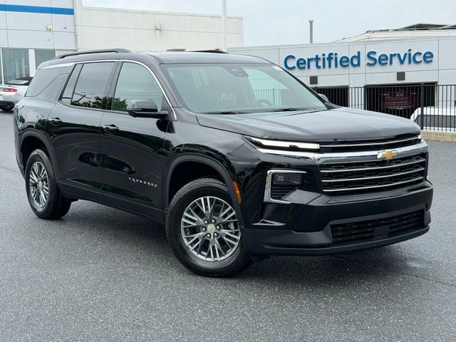 Mosaic Black Metallic 2026 Chevrolet Traverse SUV / Crossover Front-Wheel Drive 8-Speed Automatic