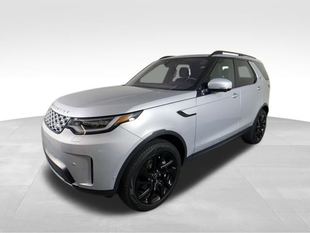 2022 Land Rover Discovery S 3