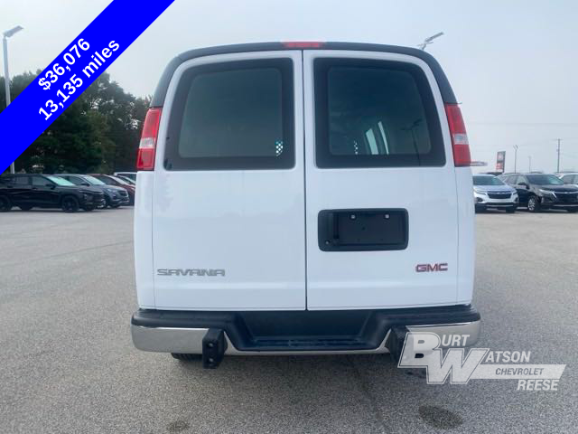 2022 GMC Savana 2500 Work Van 8