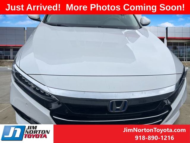 2022 Honda Accord Hybrid Touring 6