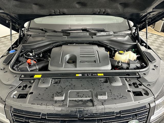 2025 Land Rover Range Rover Sport SE 31
