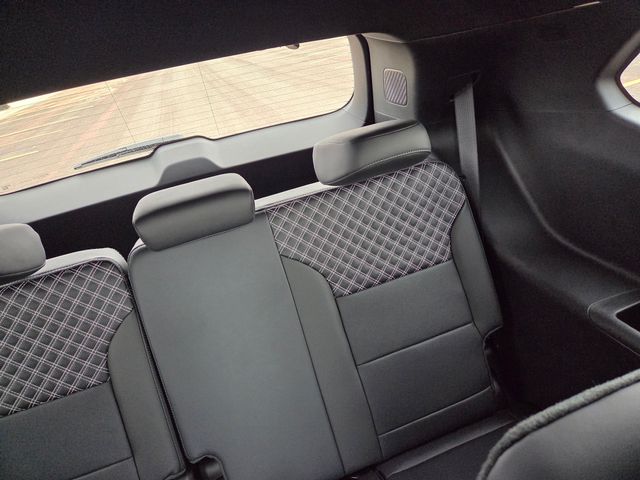 2026 GMC Acadia Denali AWD