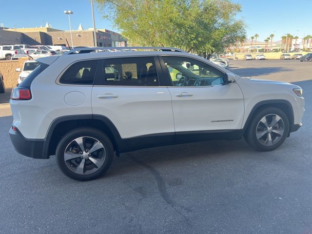 2019 Jeep Cherokee Limited 3