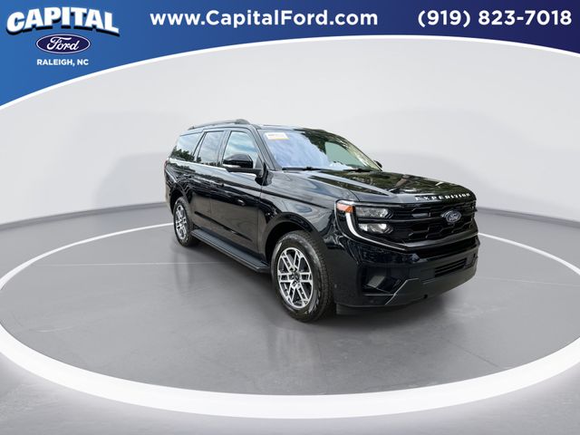 Used 2025 Black Ford Active image 2