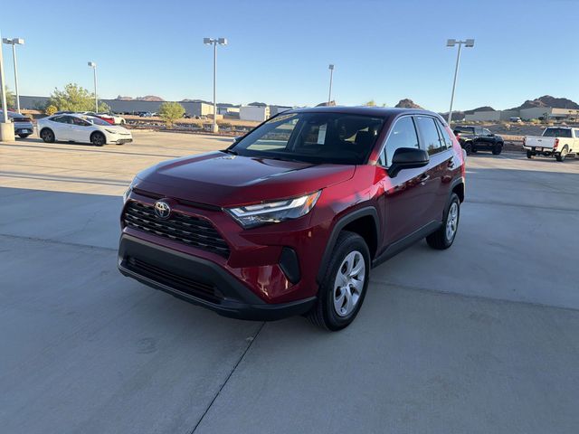 2025 Toyota RAV4 LE FWD
