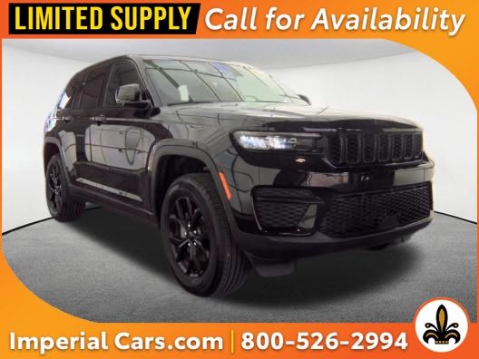 Diamond Black Crystal Pearlcoat 2025 Jeep Grand Cherokee SUV / Crossover Four-Wheel Drive 8-Speed Automatic