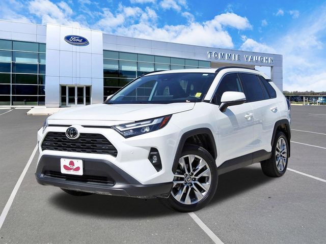 2024 Toyota RAV4 XLE Premium