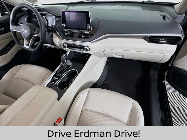 Used 2022 Nissan Altima Sedan
