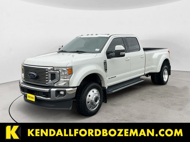 White 2022 Ford F-450 Super Duty Lariat Crew Cab LB DRW 4WD Pickup Truck Four-Wheel Drive Automatic