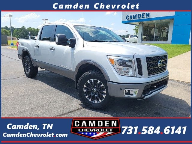Brilliant Silver Metallic 2018 Nissan Titan Pickup Truck Four-Wheel Drive 7-Speed Automatic