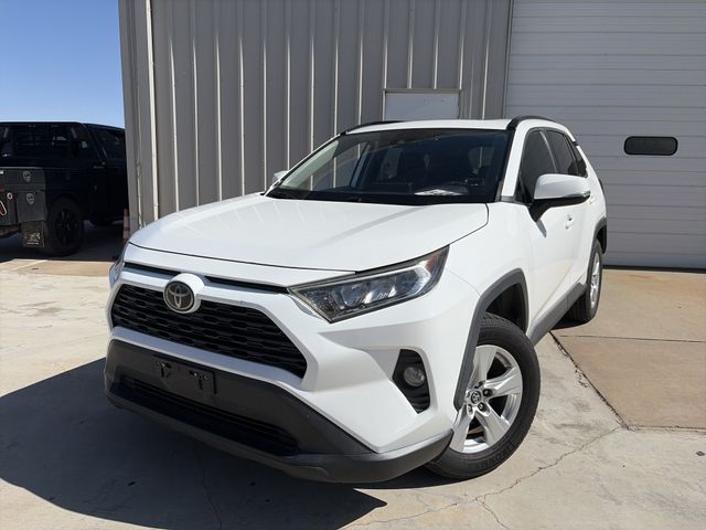 Super White 2019 Toyota RAV4 SUV / Crossover Front-Wheel Drive 8-Speed Automatic