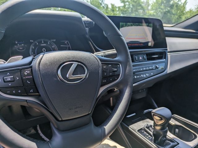 2024 Lexus ES 350 33