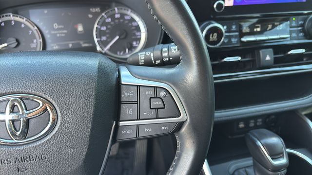 Used 2023 Silver Toyota LE image 23
