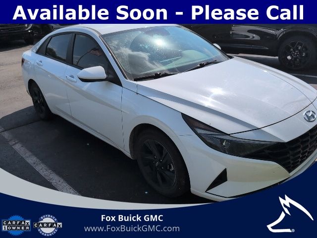 Ceramic White 2022 Hyundai Elantra Hybrid Sedan Front-Wheel Drive 6-Speed Dual Clutch