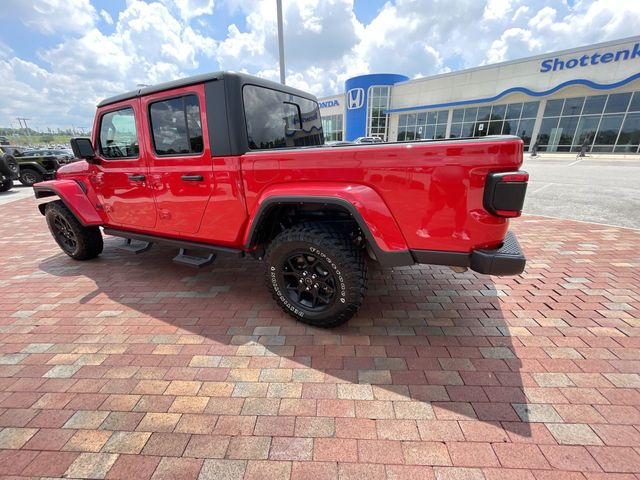 Used 2024 Jeep Gladiator Truck