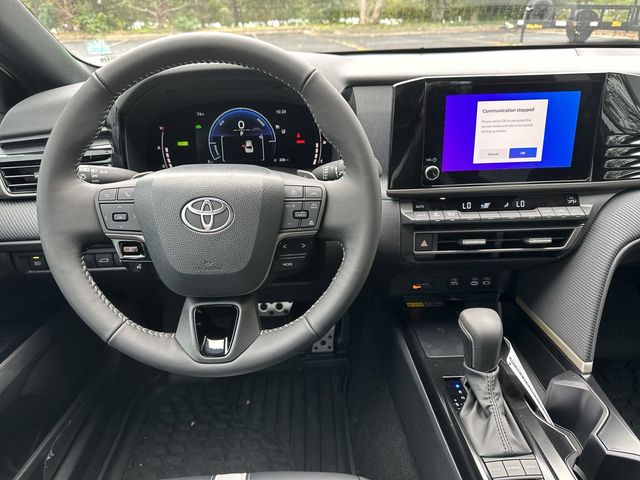 2025 Toyota Camry SE 7