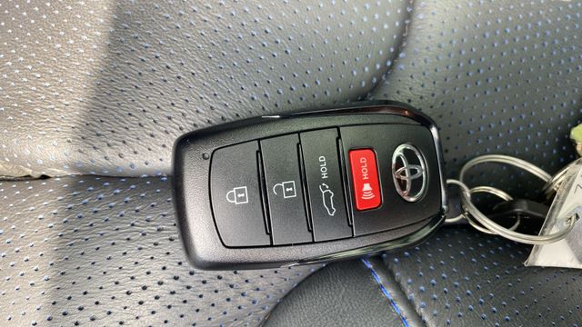 Used 2025 Red Toyota Platinum image 21