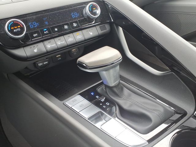 2023 Hyundai Elantra - Image 20