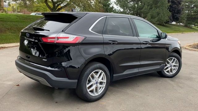 2022 Ford Edge SEL 8