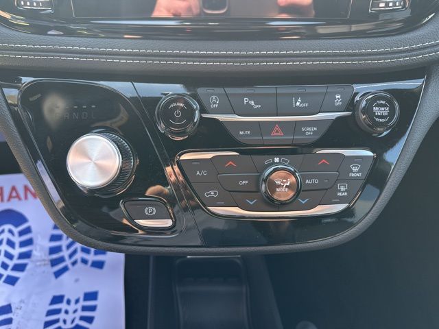 2026 Chrysler Pacifica Select - Silver Mist Clearcoat exterior view 14