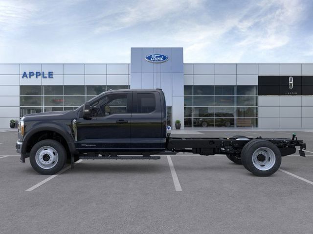 2025 Ford F-450 Chassis XL