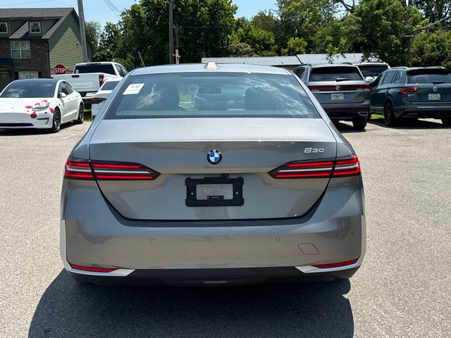 Used 2024 Gray BMW 530i image 4