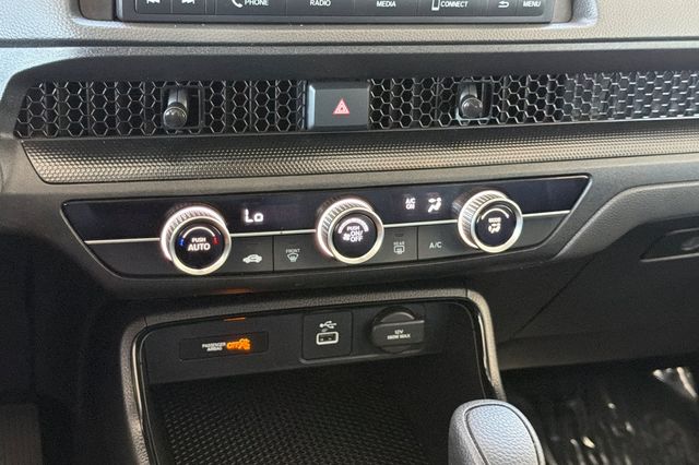 2024 Honda CR-V LX - Photo 25