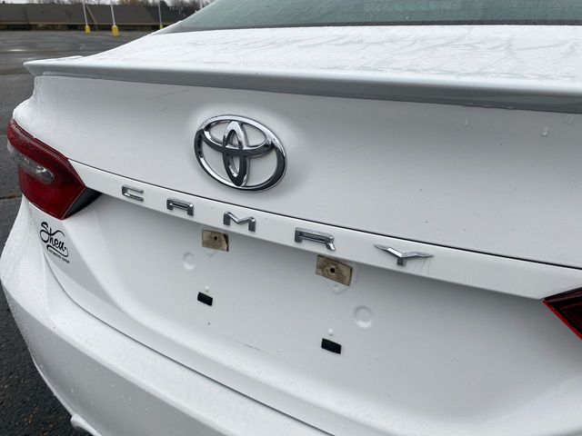 2021 Toyota Camry SE 29