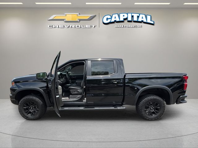 Used 2025 Black Chevrolet ZR2 image 9
