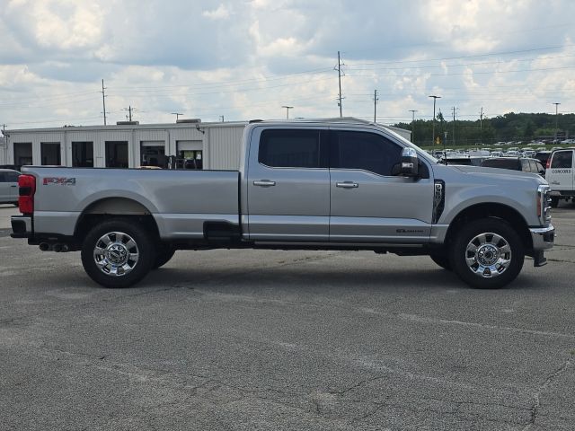 2023 Ford F-350SD Lariat:45555A
