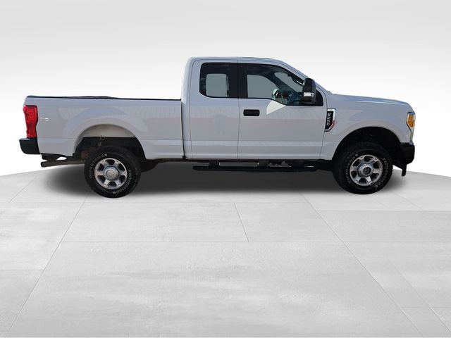 2017 Ford F-250SD XL photo