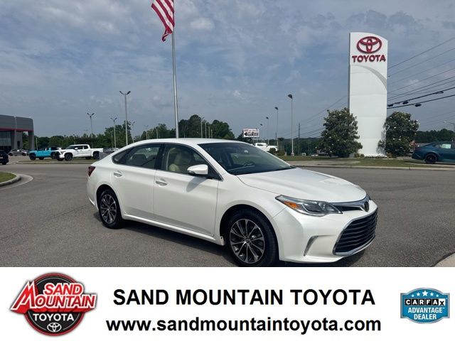 White (Blizzard Pearl) 2018 Toyota Avalon XLE Sedan Front-Wheel Drive 6-Speed Automatic