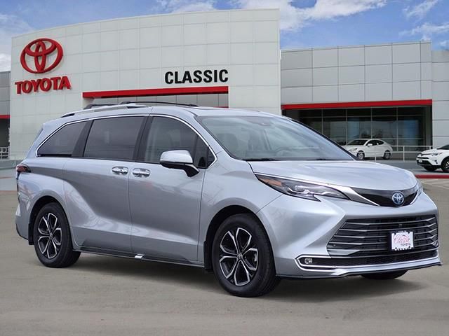 2025 Toyota Sienna Platinum 7-Passenger AWD