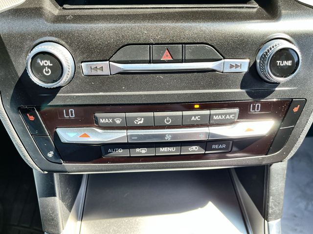 Used 2020 Blue Ford XLT image 17
