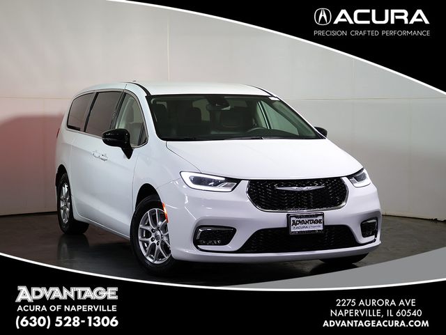 Bright White Clearcoat 2024 Chrysler Pacifica Minivan Front-Wheel Drive 9-Speed Automatic