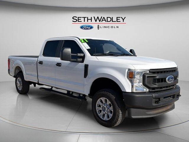 Oxford White 2021 Ford F-250 Super Duty XL Crew Cab 4WD Pickup Truck Four-Wheel Drive Automatic