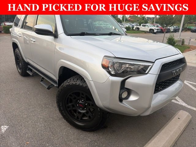 2019 Toyota 4Runner SR5 4x4 V6's photo