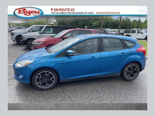 Blue Candy Metallic 2013 Ford Focus Hatchback Front-Wheel Drive 6-Speed Automatic