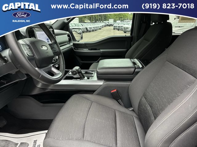 Used 2025 Silver Ford XLT image 19