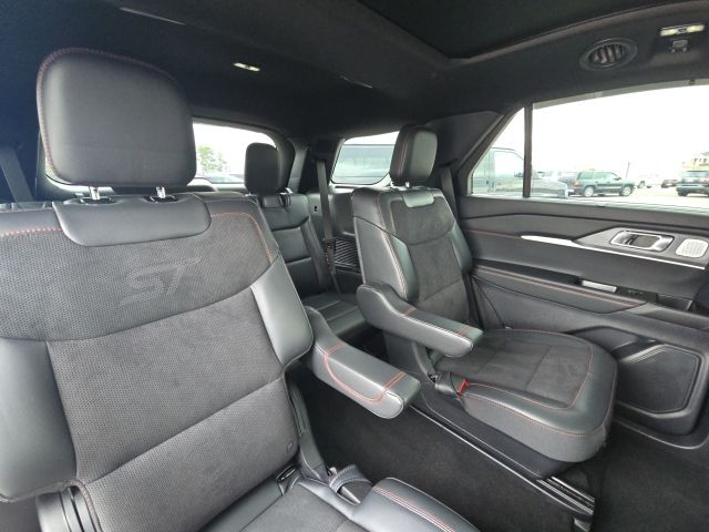 2025 Ford Explorer ST:167976A