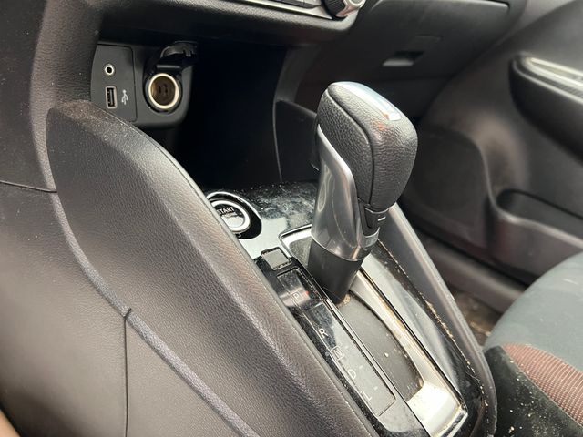 2020 Brilliant Silver Metallic Nissan Versa 1.6 SR FWD Sedan